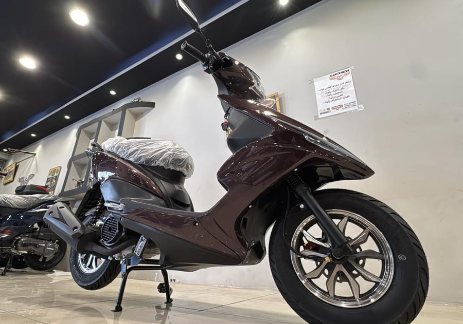 دراجة دباب مهدي ار سكس اللون عنابي 150CC- R6 motorcycle *{دراجة ( مهدي) R6 }* بطاقة جمركية(لأجل استخراج اللوحة)  *المواصفات * ١- حجم مكينة ١٥٠  الدراجة حاصلة على شهادة المطابقة الخليجية GSO