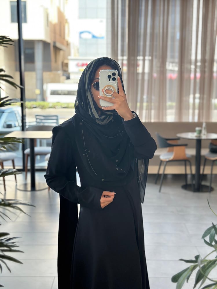 عباية الوشاح مع وشاح رواس