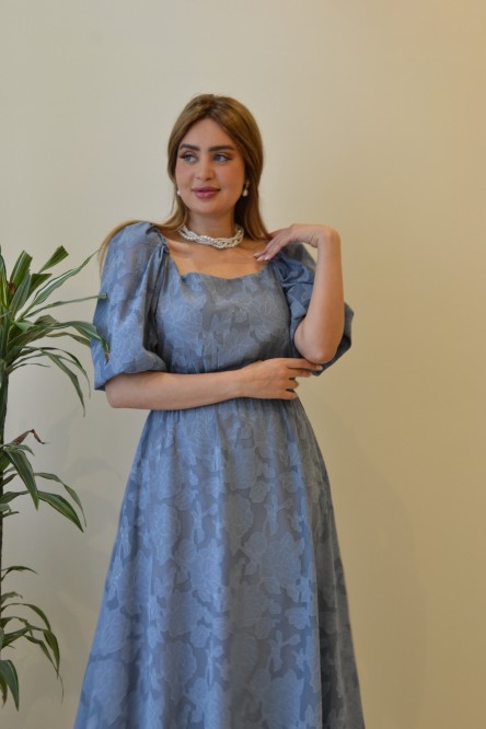 Gray color dress chiffon fabric patterned and puffed sleeves