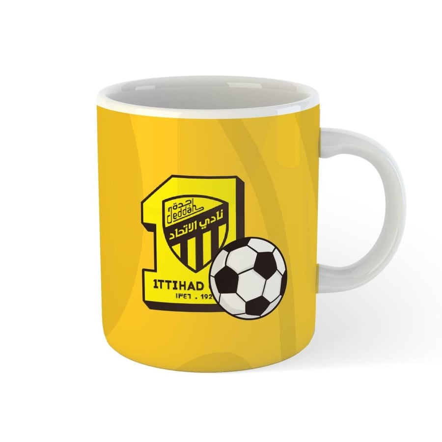كوب بتصميم نادي الاتحاد السعودي يحمل شعار العميد