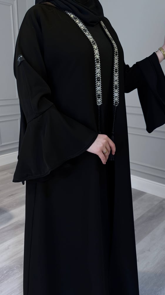 Nasma black abaya