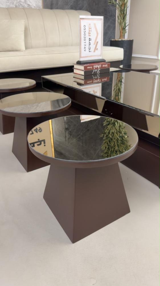 طقم طاولات أرضي بني بتصميم فاخر