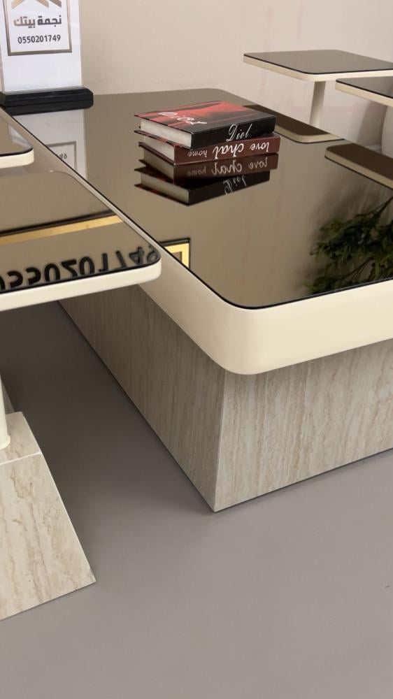 طقم طاولات ضيافة مكون من 7 قطع بتصميم عصري فاخر