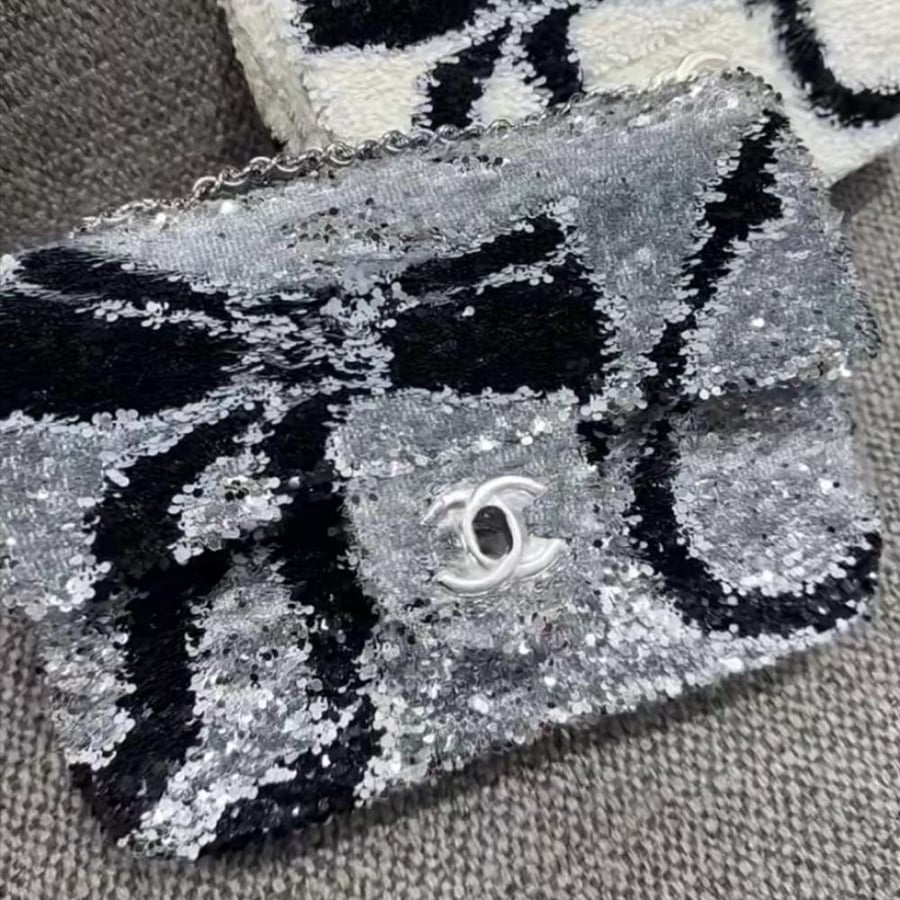 Special request: bag and slippers