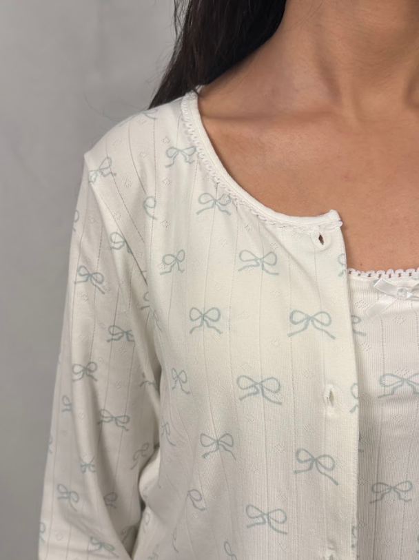 White and blue bow pjs set