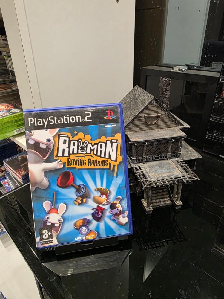 مستخدم لعبة Rayman Raving Rabbids