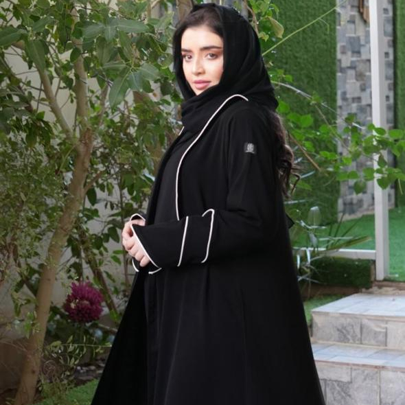 عباية قمر
