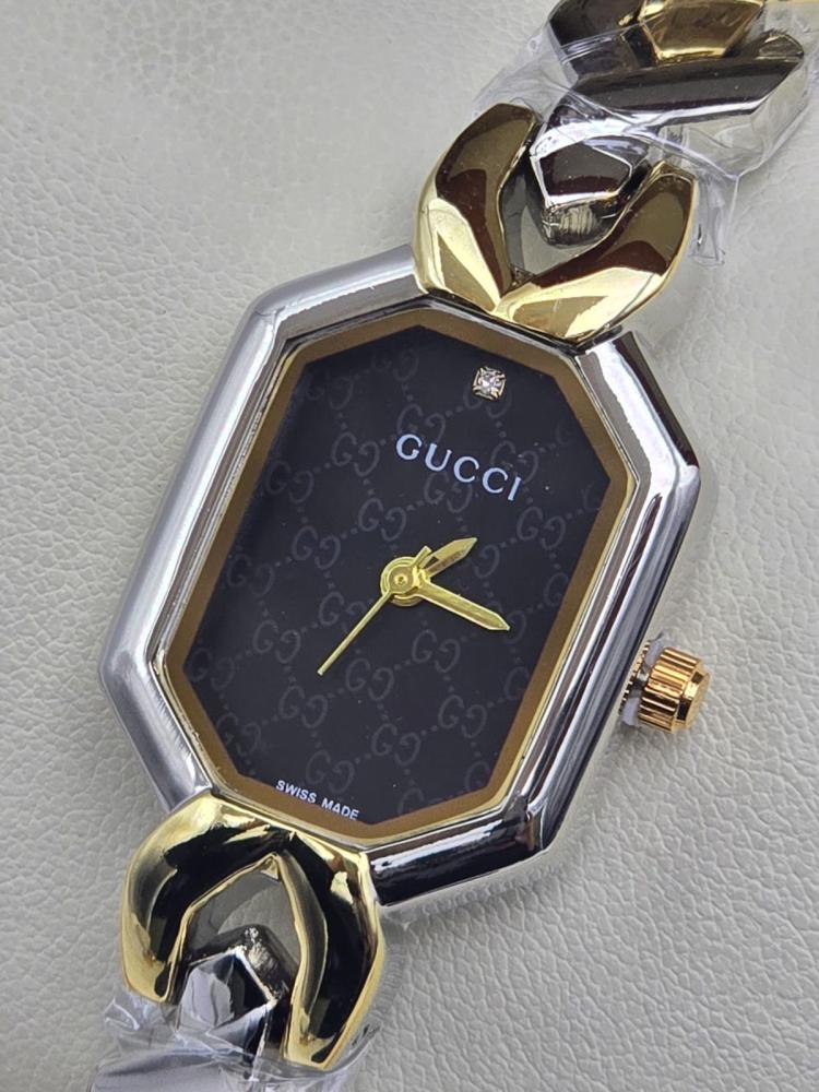 ساعة GUCCI - نسائي