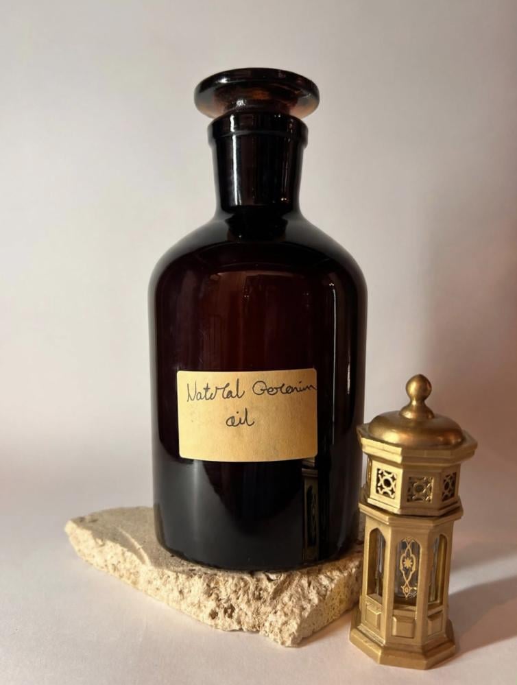زيت العطره الطبيعي