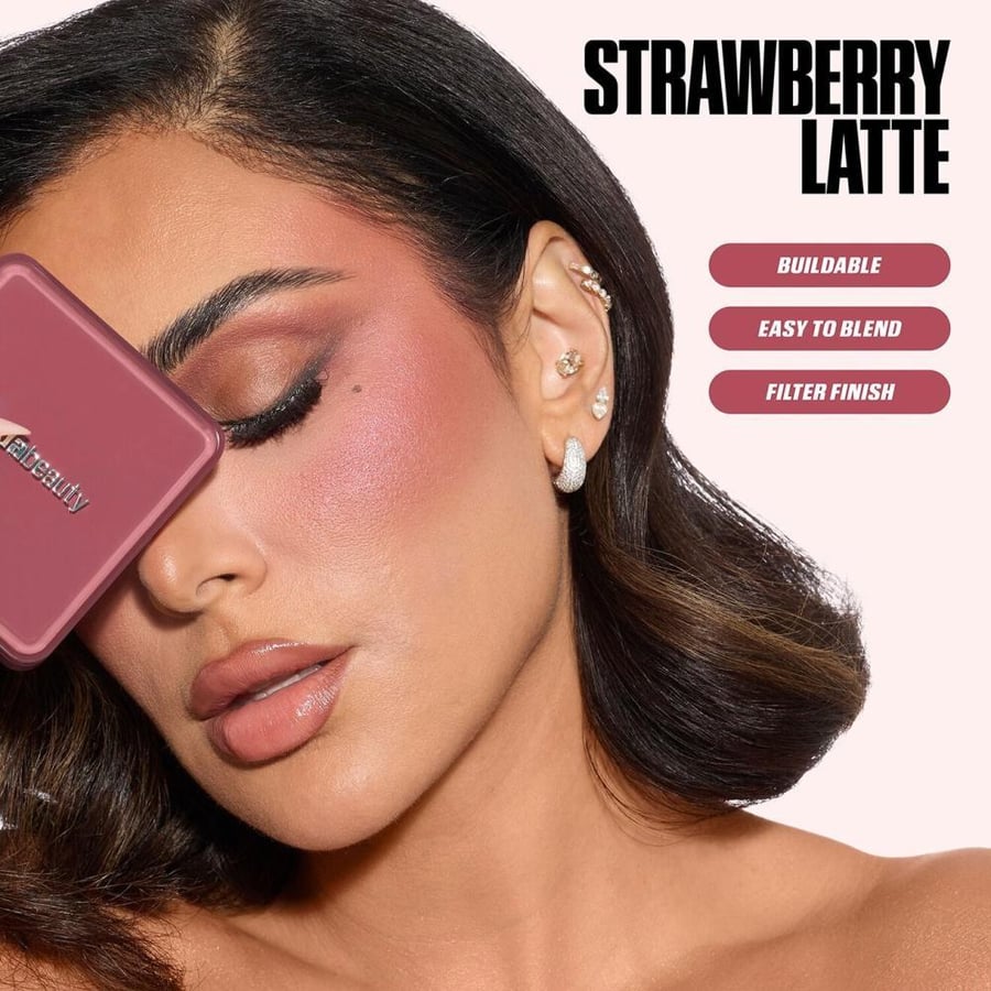 هدى بيوتي باليت أحمر الخدود بلاش فلتر بليرينج بلاش لايتر . Strawberry Latte - 7.5 g