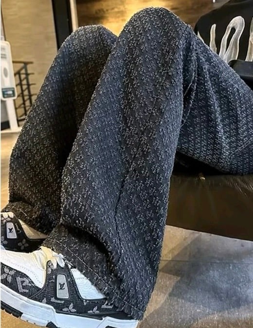 Wide-cut trousers