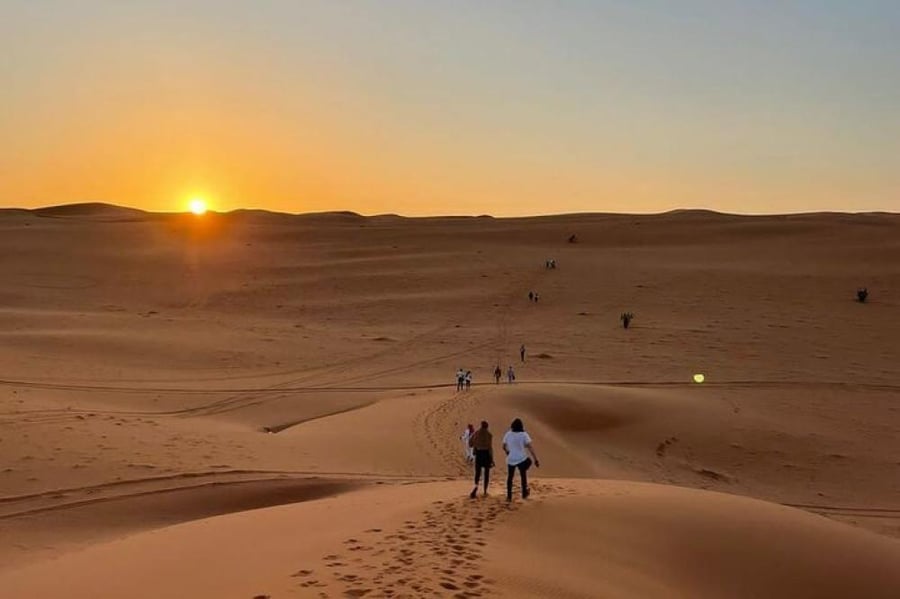 الرمال الحمراء