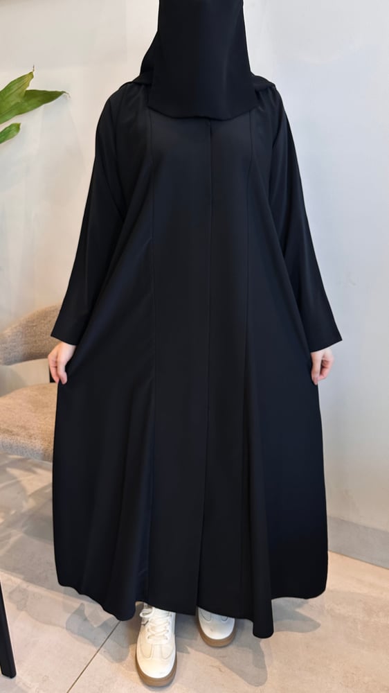 عبايه وهج + طرحه ونقاب مجاناً