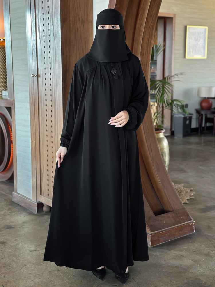 عباية الفاخره + طرحه ونقاب محانا