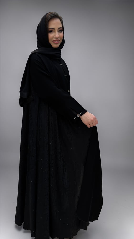 عباية سلطانة كلوش ملكي