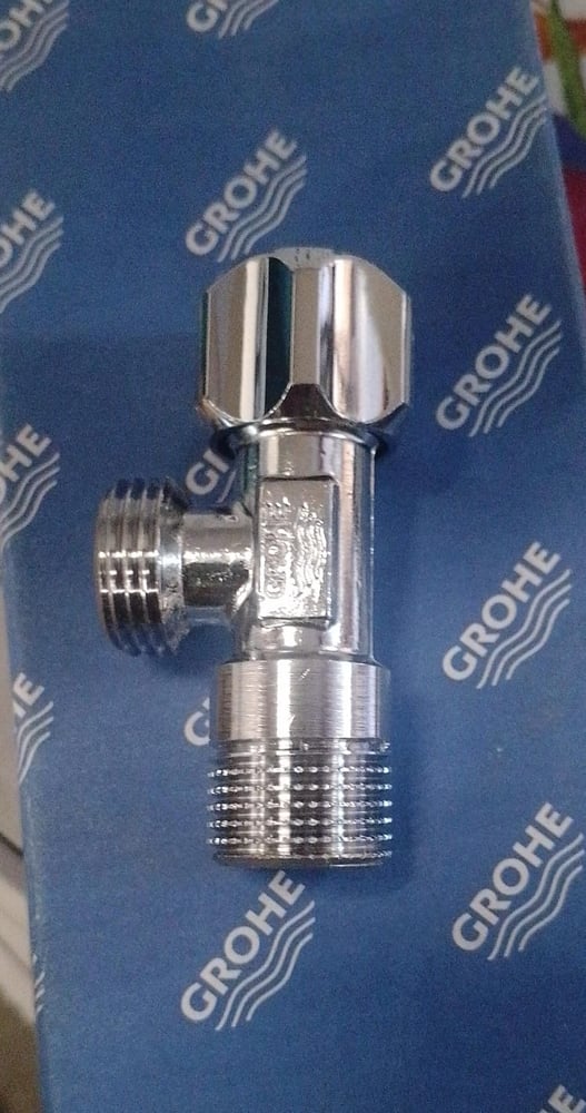 محبس زاوية قصير جروهي الماني GROHEE 1/2" 2202500M