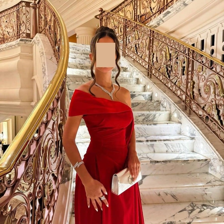 فستان red