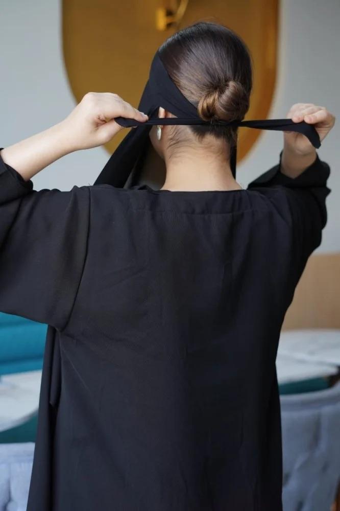 Offer of 3 headscarf wrapping styles with a niqab