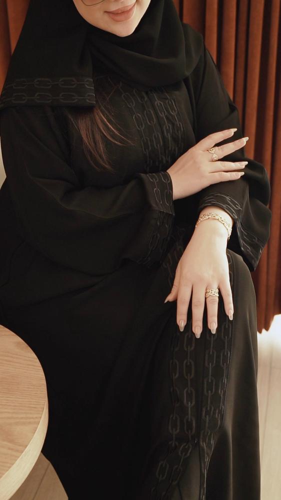 عباية وجدان مع الطرحه