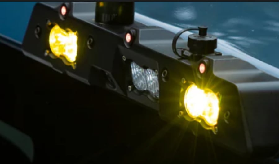 قاعدة مصباح المطاردة الخلفي (Backfire Chase Light Housing) لفورد F-150 ورابتور 2021+