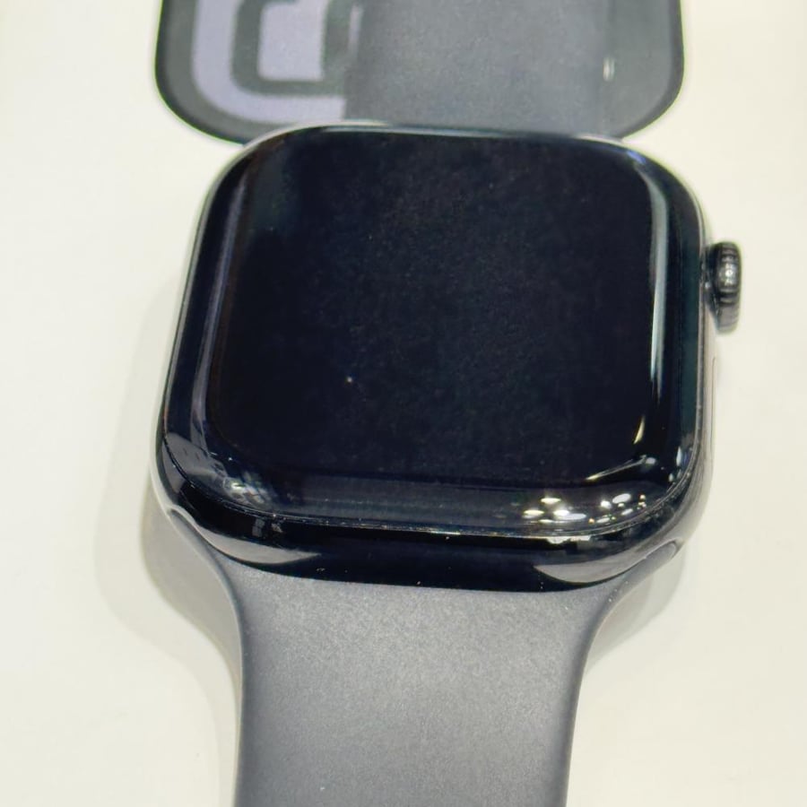 ساعة ابل الاصدار 10 مقاس 46mm مستعملة نسبة البطارية 91%