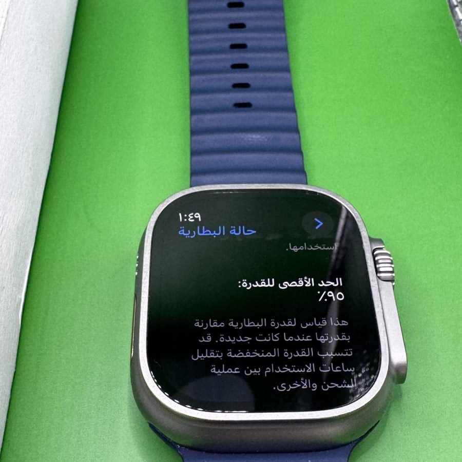 ساعه ابل الترا 2 لون تيتانيوم مستعمله نسبة البطارية 95% مقاس 49