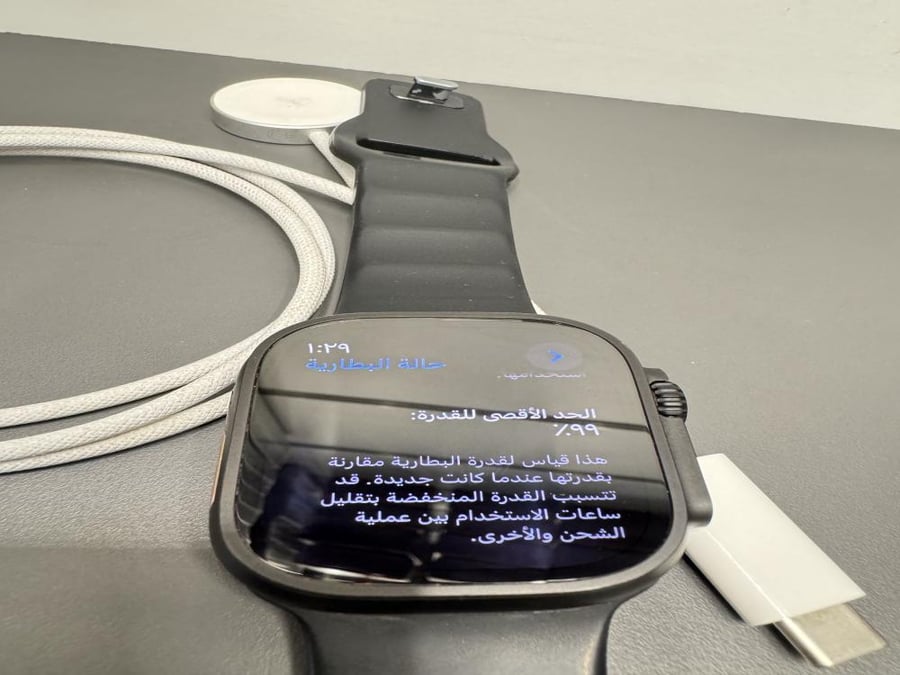 ساعة ابل التر 2 اسود مستخدم نظيف نسبة البطارية 99%