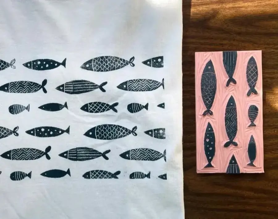 Lino Printing Workshop - Printing on T-Shirt   ورشة عمل طباعة اللينو - الطباعة على بلوزة