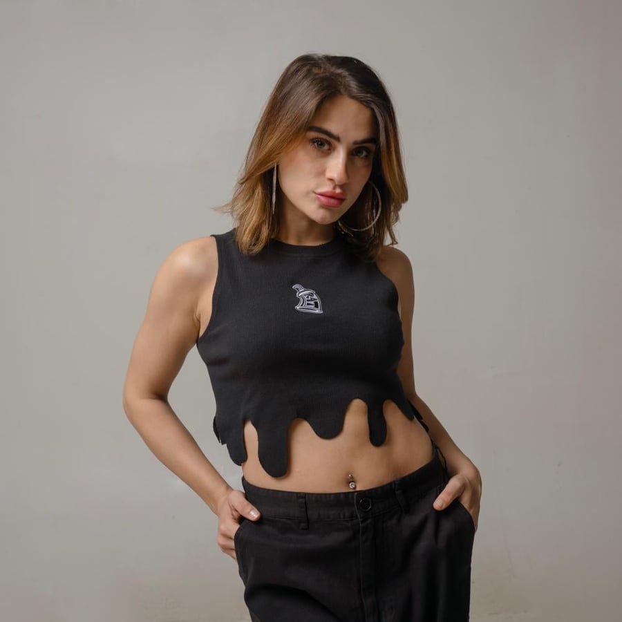 كروب توب أسود
