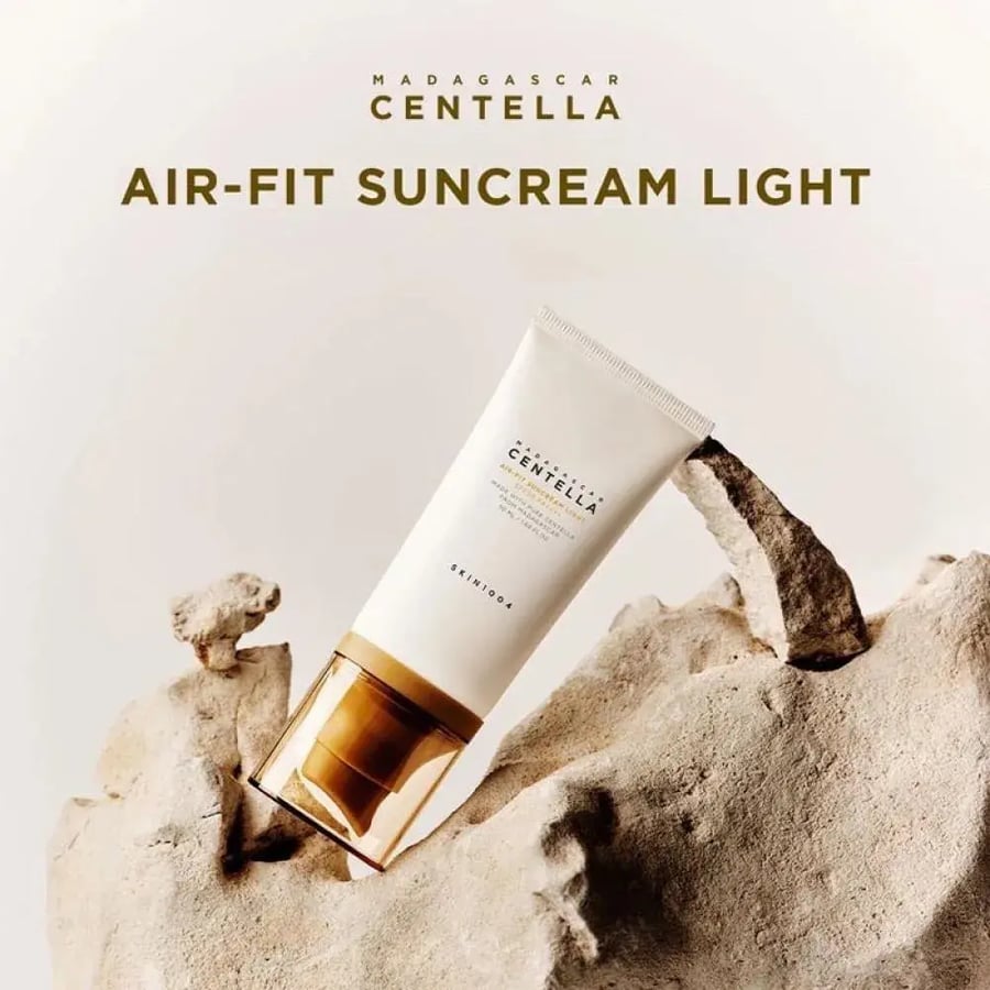 كريم واقي شمس سنتيلا اير فيت صن لايت حماية SPF30 من سكين 1004 - 50 مل
