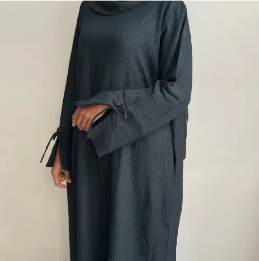 عباية سوداء للنساء