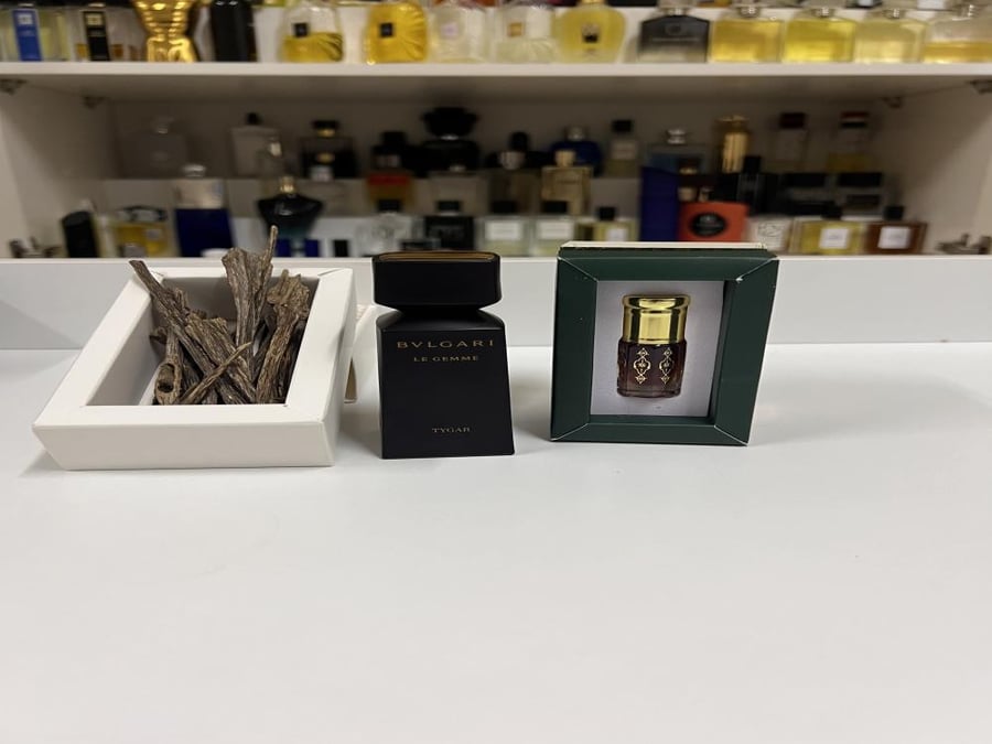 مجموعة طيب العيد ( عطر + دهن + عود )