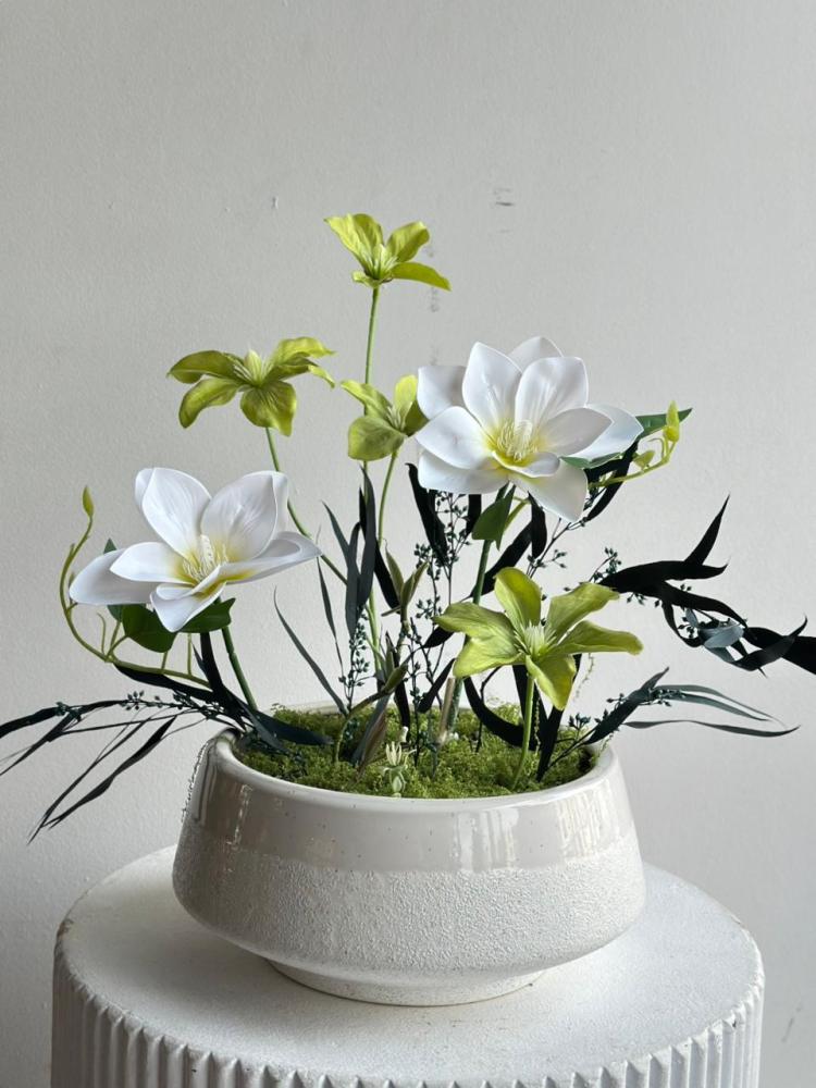 Elegant lilac flower vase