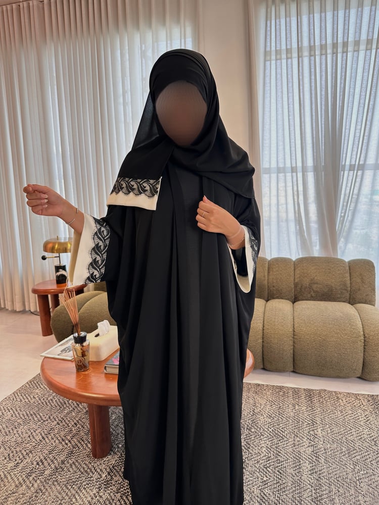 #16 ABAYA