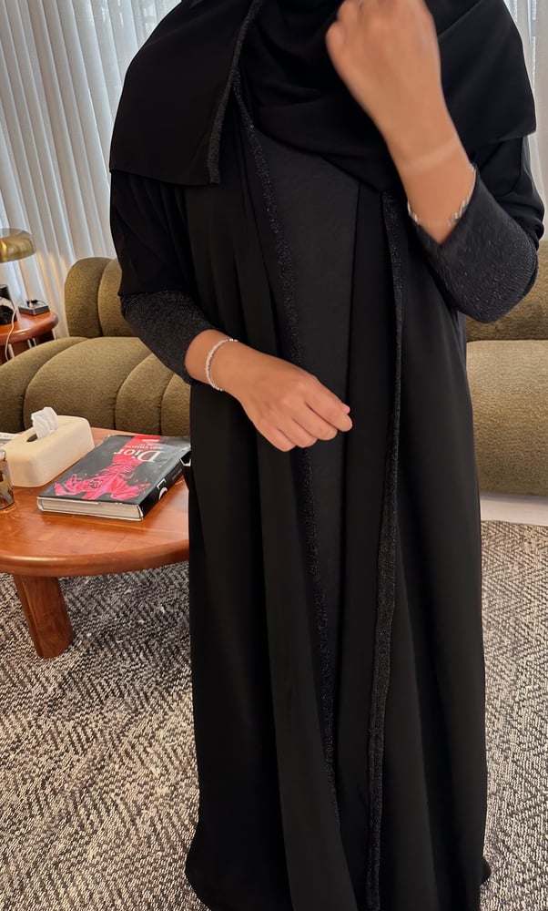 #15 ABAYA