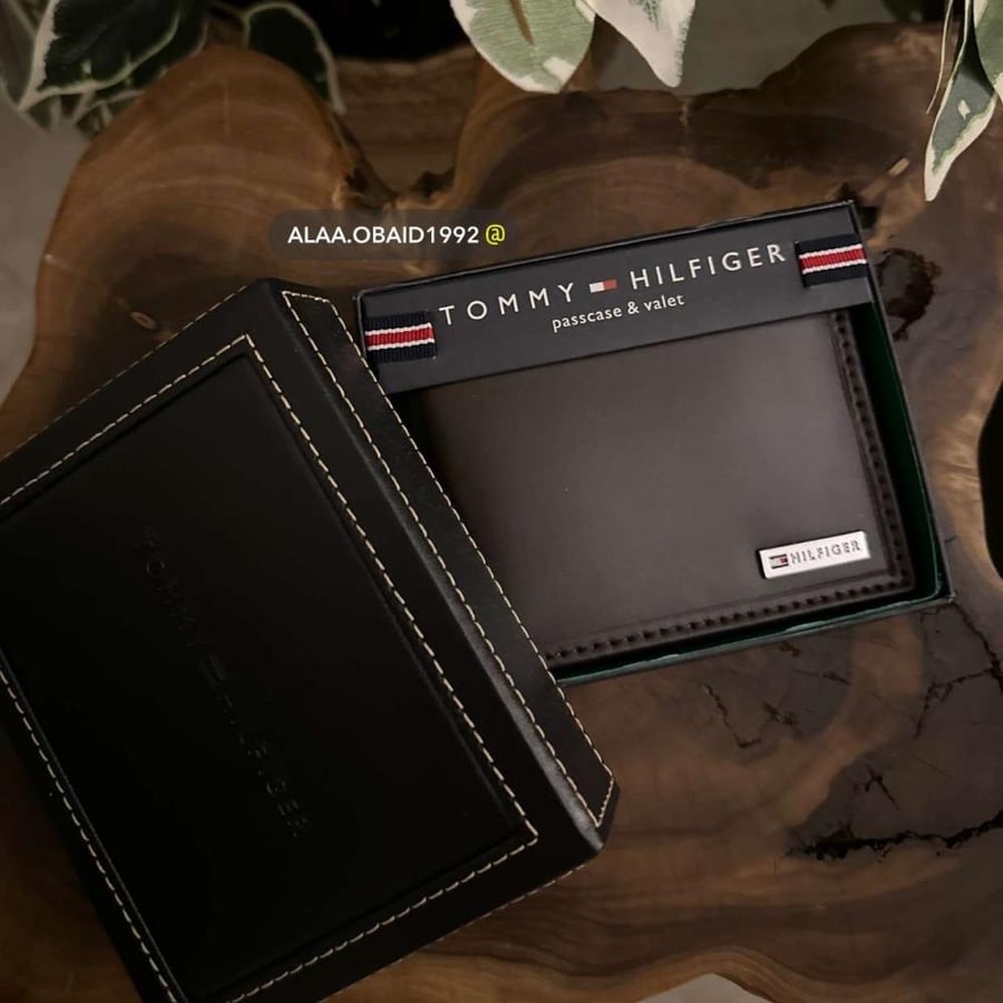 محفظة Tommy Hilfiger رجالية