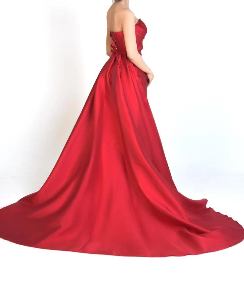 Red Bloom ( التنفيذ ٣ الى ٧ ايام )