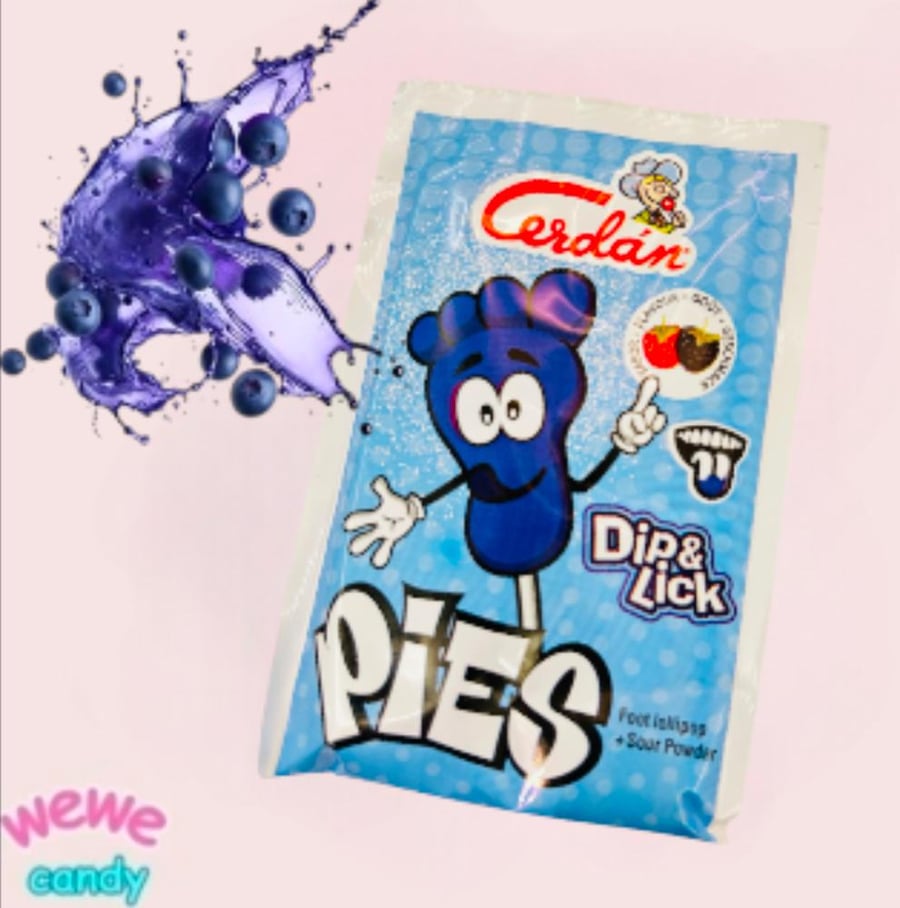 Lollipop candy with blueberry flavor powder
