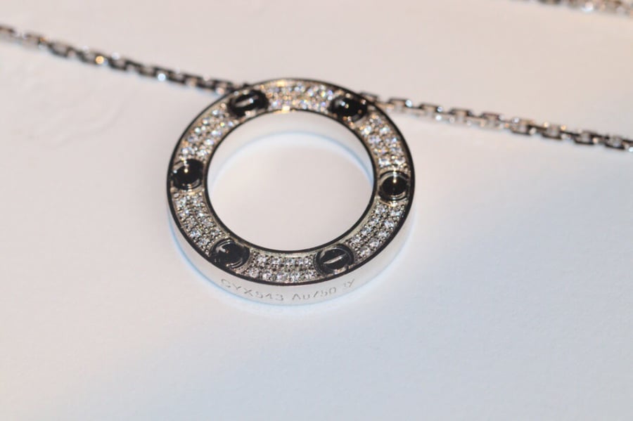 Love pendant full diamond