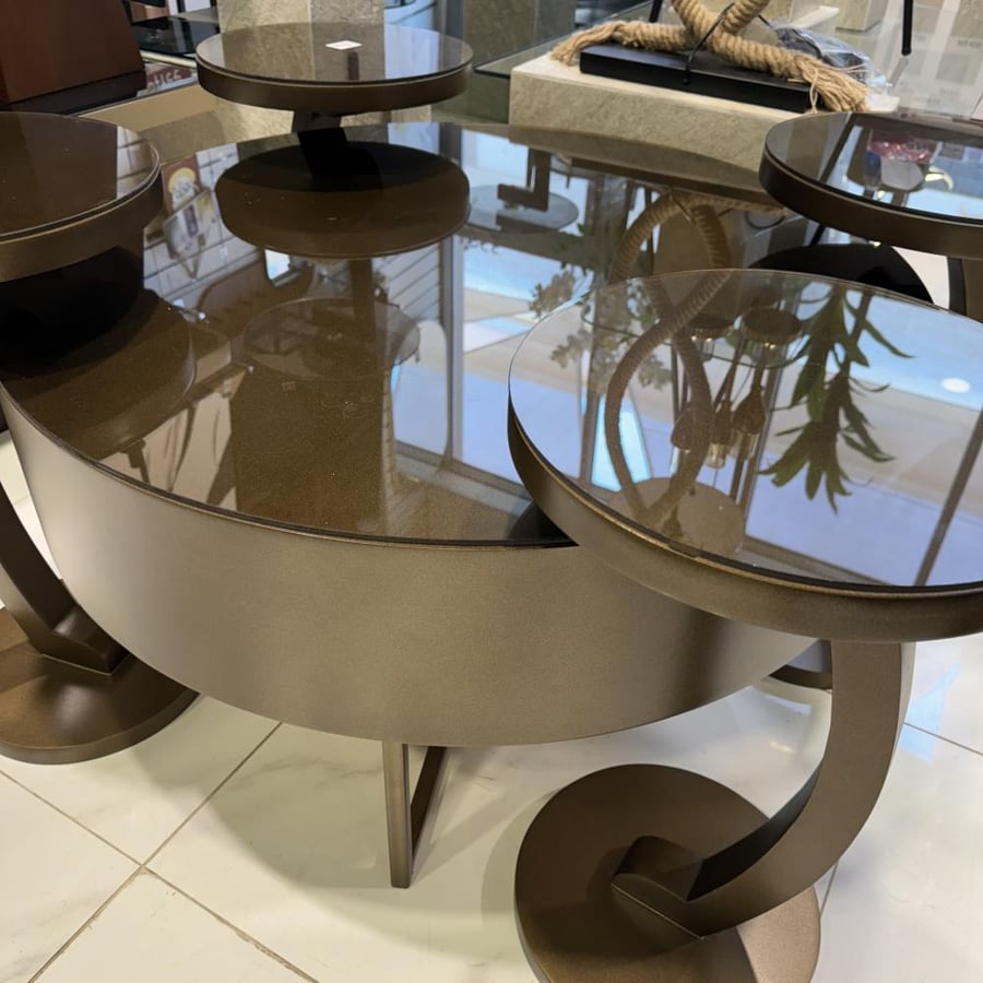 طاولة باترفلاي