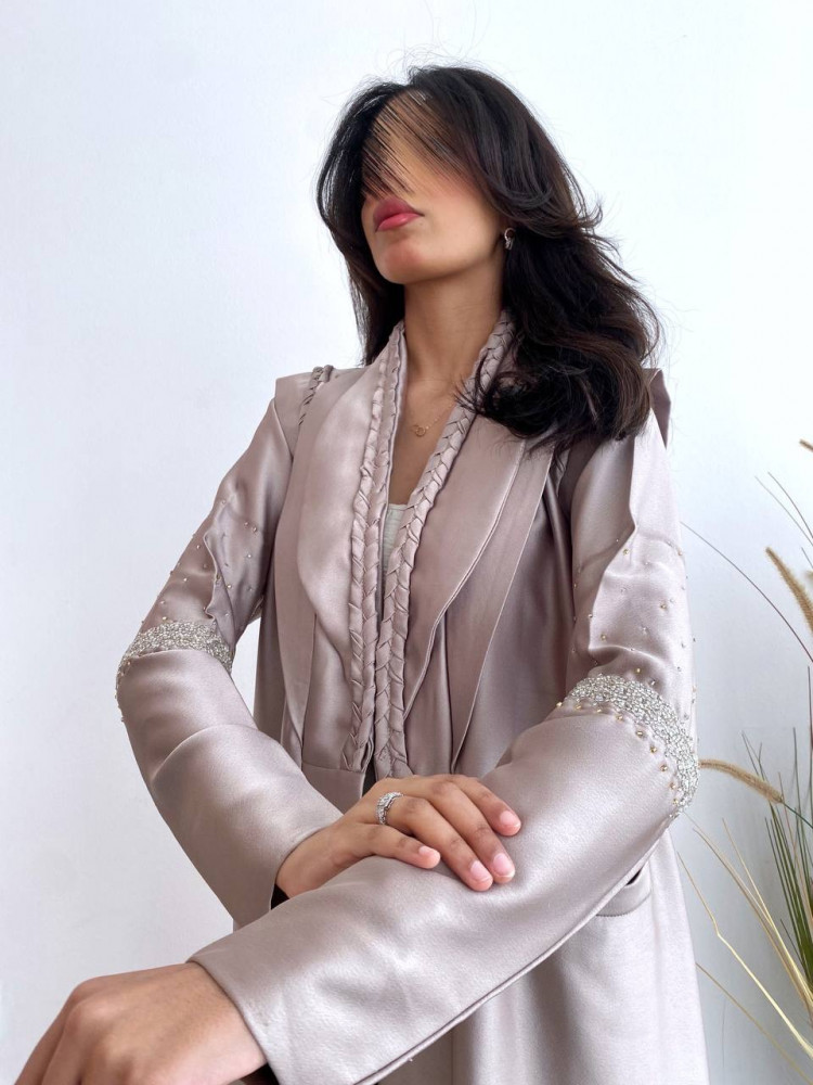 عباية ساتان