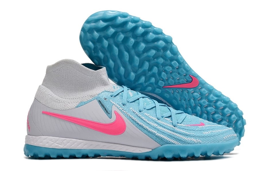 جزمة كرة قدم Nike برقبة عالية
