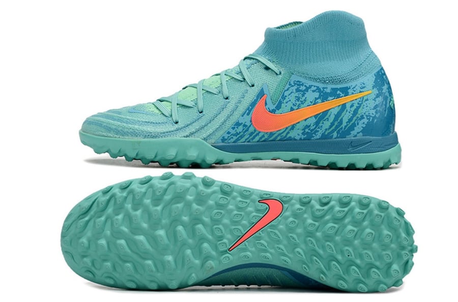 جزمة كرة قدم Nike برقبة عالية