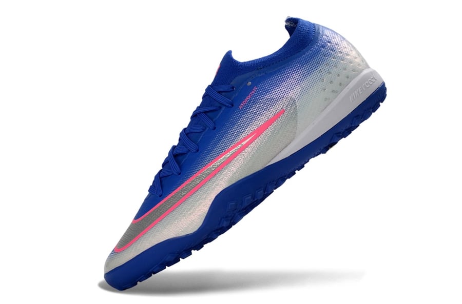 جزمة كرة قدم Nike