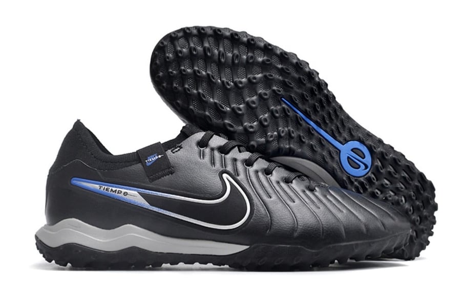 جزمة كرة قدم Nike tiempo