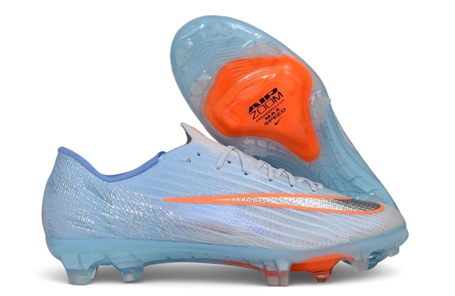 جزمة كرة قدم Nike