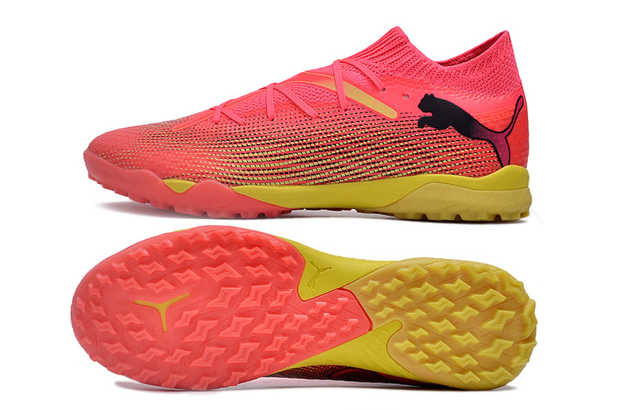 جزمة كرة قدم puma