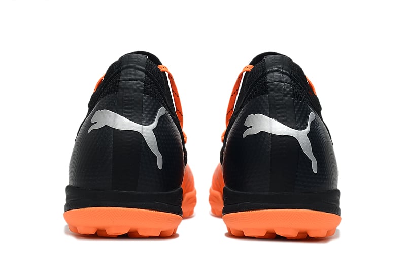 جزمة كرة قدم puma