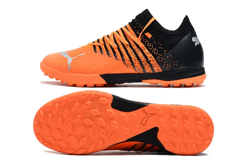 جزمة كرة قدم puma