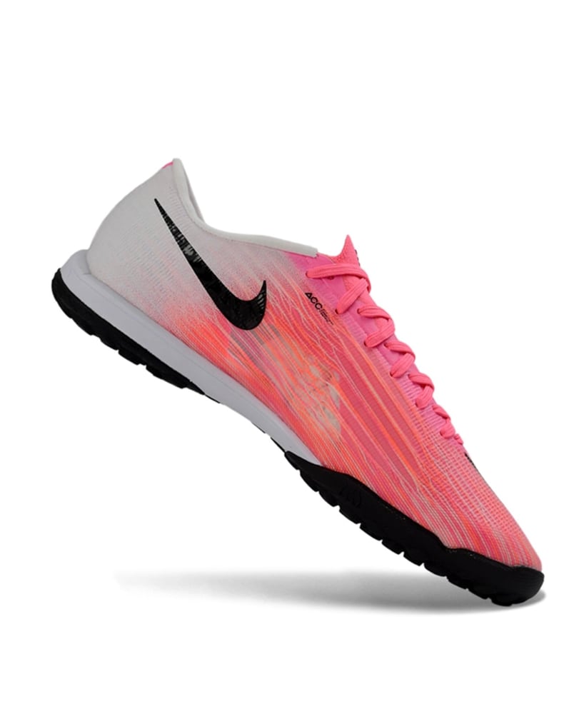 جزمة كرة قدم Nike